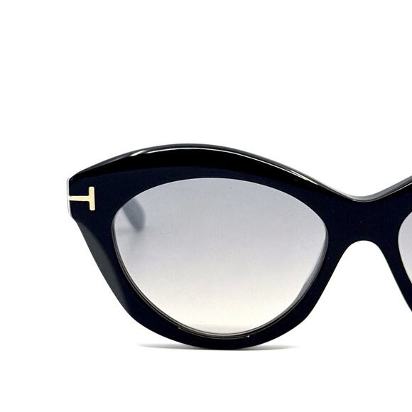 New, TOM FORD Toni Sunglasses TF1111 01C Authentic main image 9